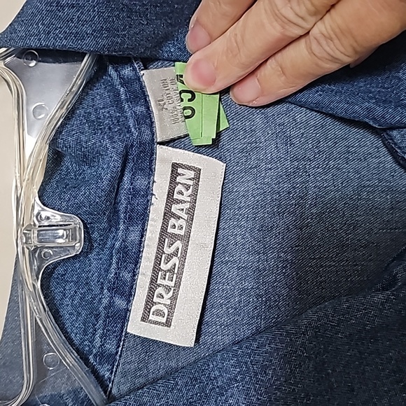 Dress Barn Snowflake Denim Vest  Xl Christmas Holiday Zipper Closure Estate Sale - Picture 3 of 4